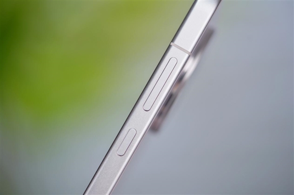 史上最窄四等边手机！OPPO Find X8s图赏