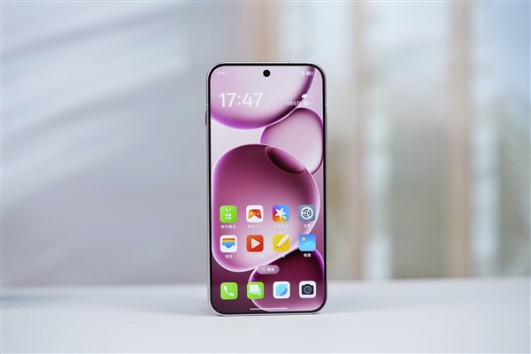 史上最窄四等边手机！OPPO Find X8s图赏