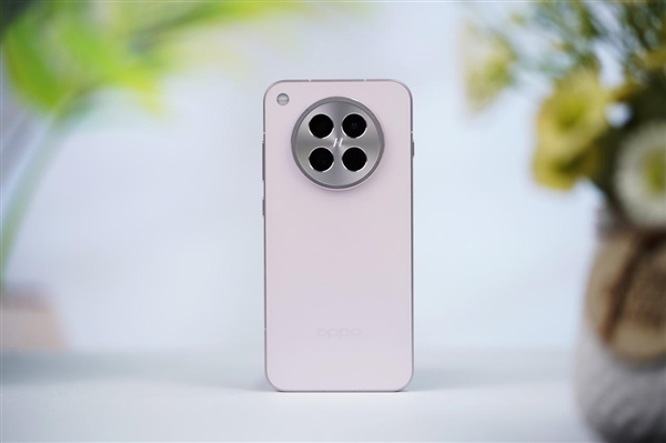 史上最窄四等边手机！OPPO Find X8s图赏