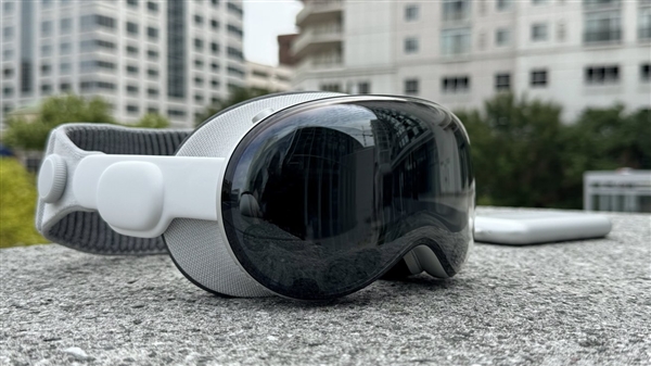 难成下一个iPhone！Vision Pro为何火不起来：背后原因揭开