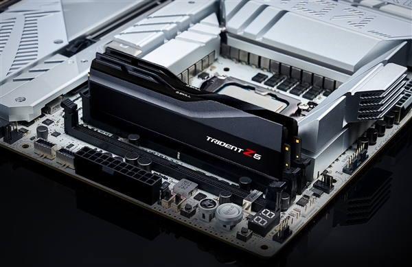 12772MHz！芝奇又把DDR5频率世界纪录提高了10MHz