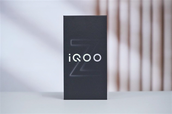 满血性能铁三角不到1700元！iQOO Z10 Turbo Pro图赏