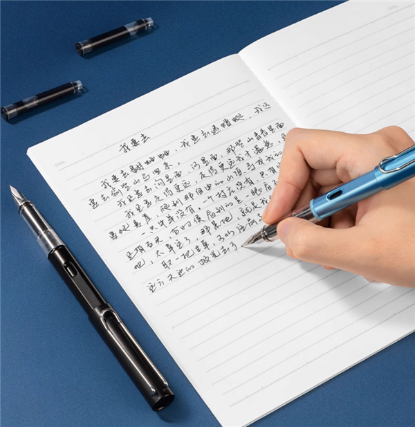 赠10支墨囊：得力可视墨量钢笔7.9元大促